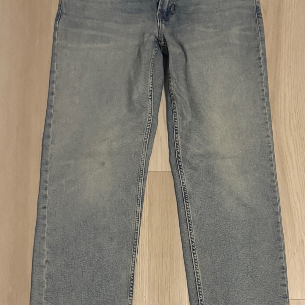 Old Navy Blue Straight Jeans Versatile Everyday Wear
